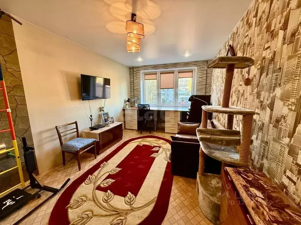 3-к кв. Псковская область, Порхов Красноармейская ул., 17 (66.1 м) - Фото 1