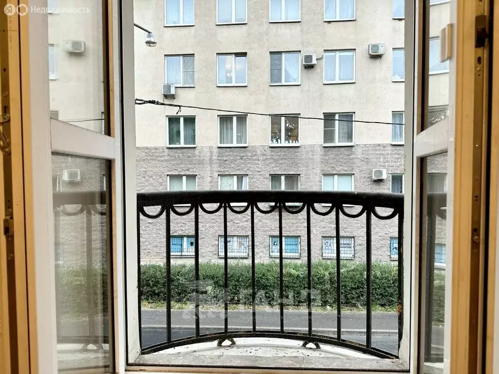 3-комнатная квартира: Санкт-Петербург, Ломовская улица, 4 (67.8 м) - Фото 1