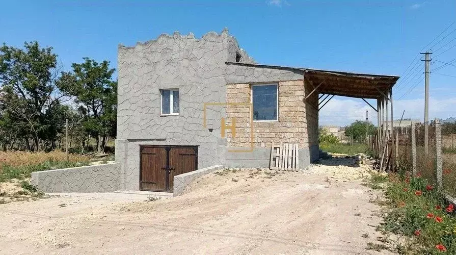 Дом в Крым, Сакский район, Суворовское с/пос, с. Великое  (48 м) - Фото 1