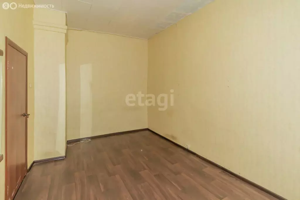 3-комнатная квартира: Челябинск, улица Правдухина, 8 (71.5 м) - Фото 1
