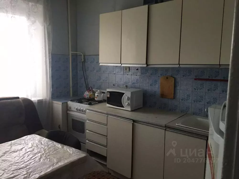 3-к кв. Оренбургская область, Оренбург Липовая ул., 15/1 (69.0 м) - Фото 1