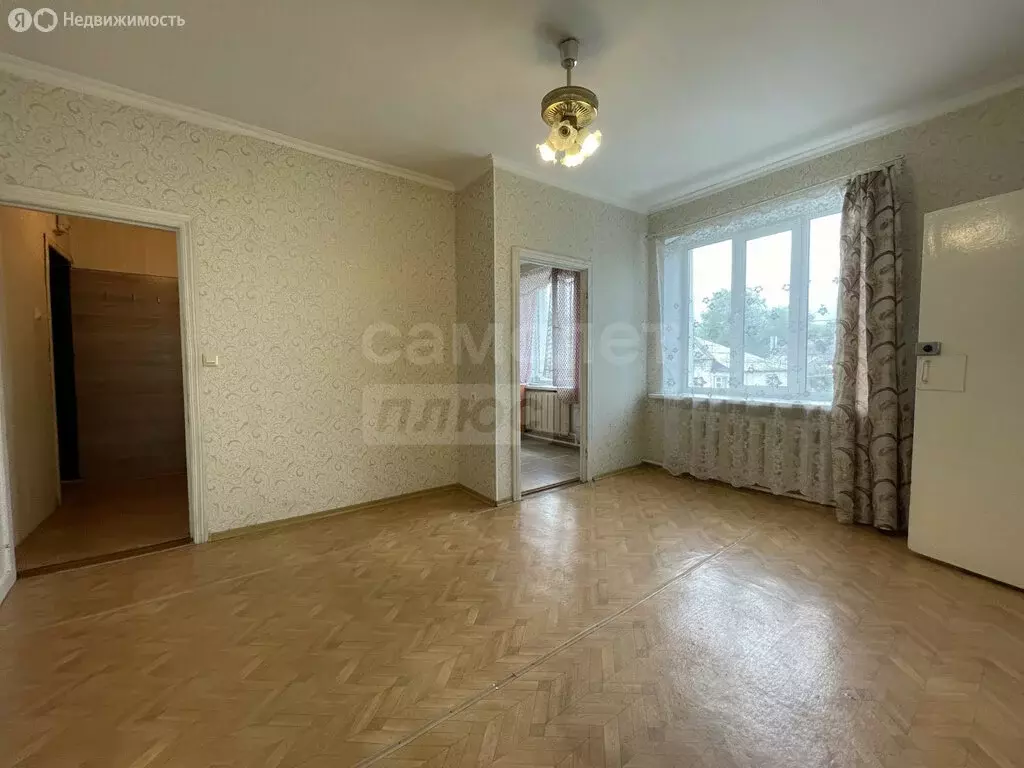 3-комнатная квартира: Оренбург, Яицкая улица, 35А (38.4 м) - Фото 0