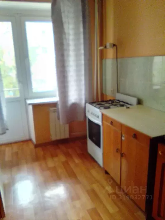 1-к кв. Саратовская область, Саратов ул. Измайлова, 10 (37.0 м) - Фото 1