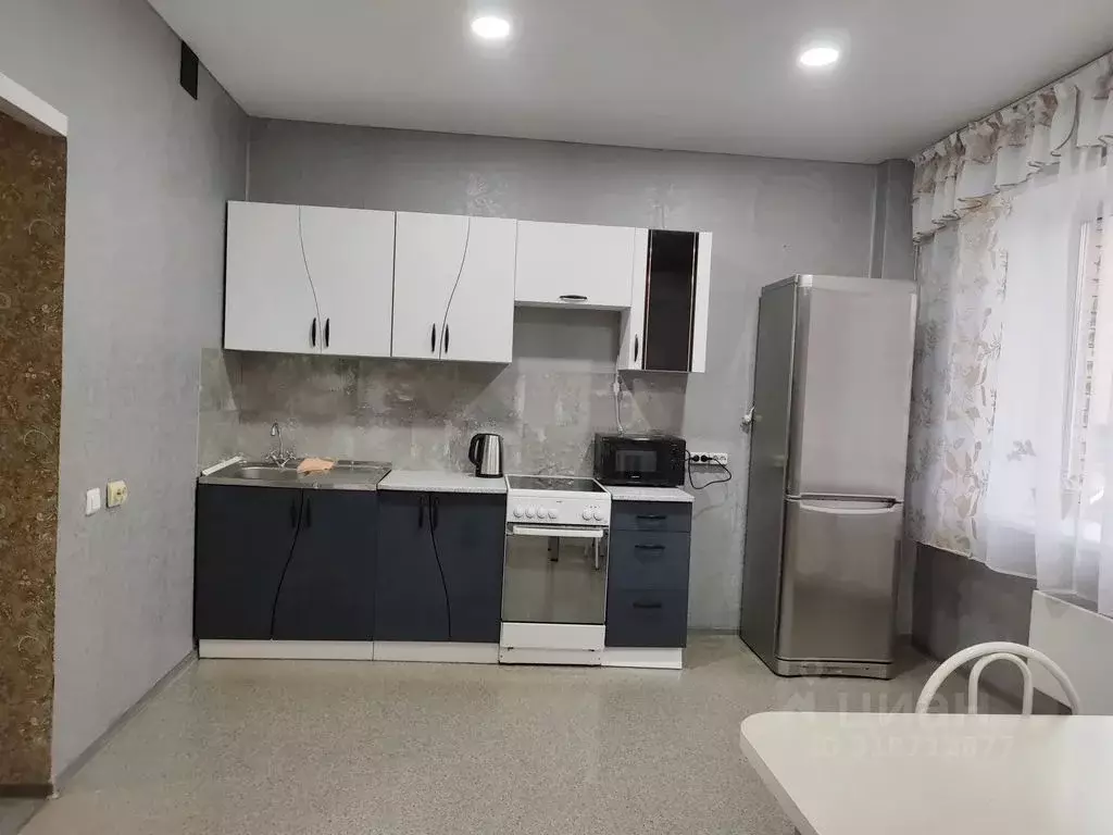 2-к кв. Хакасия, Абакан ул. Некрасова, 39 (68.0 м) - Фото 1