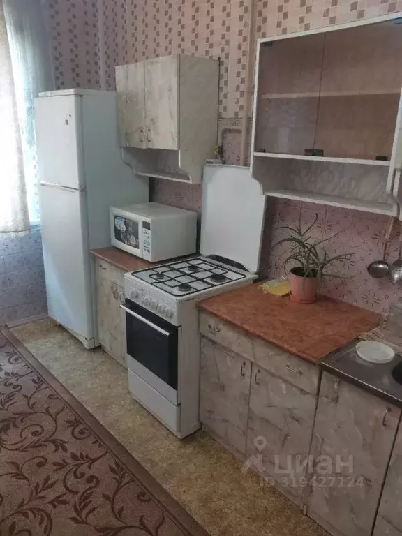 2-к кв. Волгоградская область, Волгоград ул. 8-й Воздушной Армии, 47 ... - Фото 0
