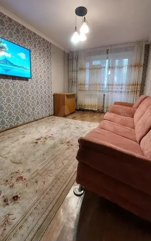 1-к. квартира, 37,3 м, 8/10 эт. - Фото 0