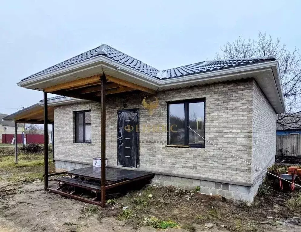 Дом в Белгородская область, Корочанский район, Погореловское с/пос, с. ... - Фото 2