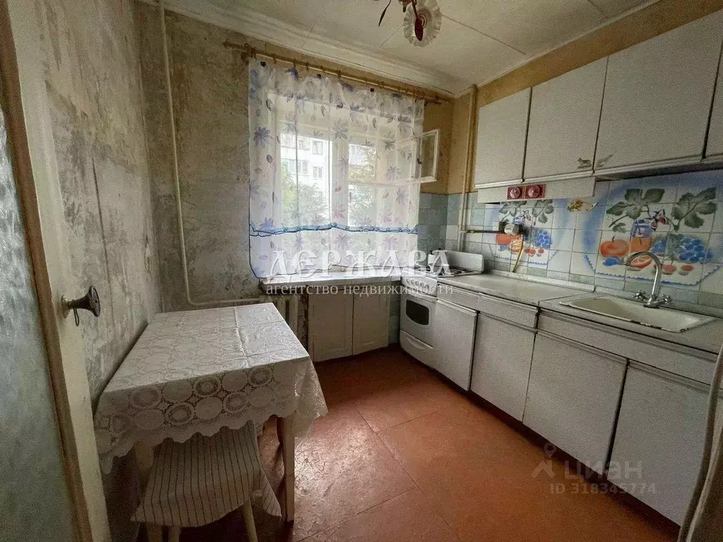 1-к кв. Белгородская область, Старый Оскол Горняк мкр, 12 (29.4 м) - Фото 0