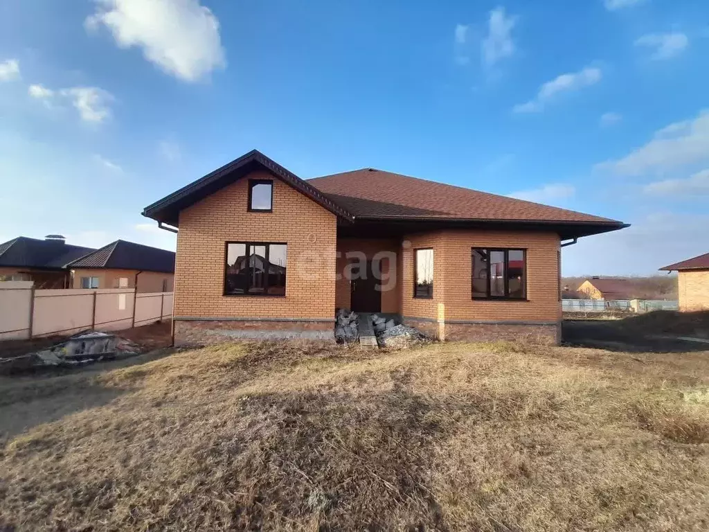 Дом в Белгородская область, Белгород Юго-Западный-2.2 мкр,  (173 м) - Фото 0