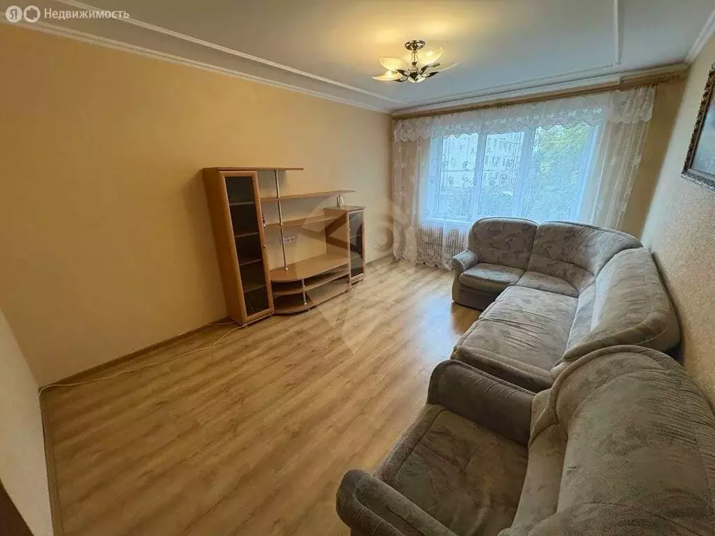 3-комнатная квартира: Старый Оскол, микрорайон Конева, 13 (63.3 м) - Фото 1