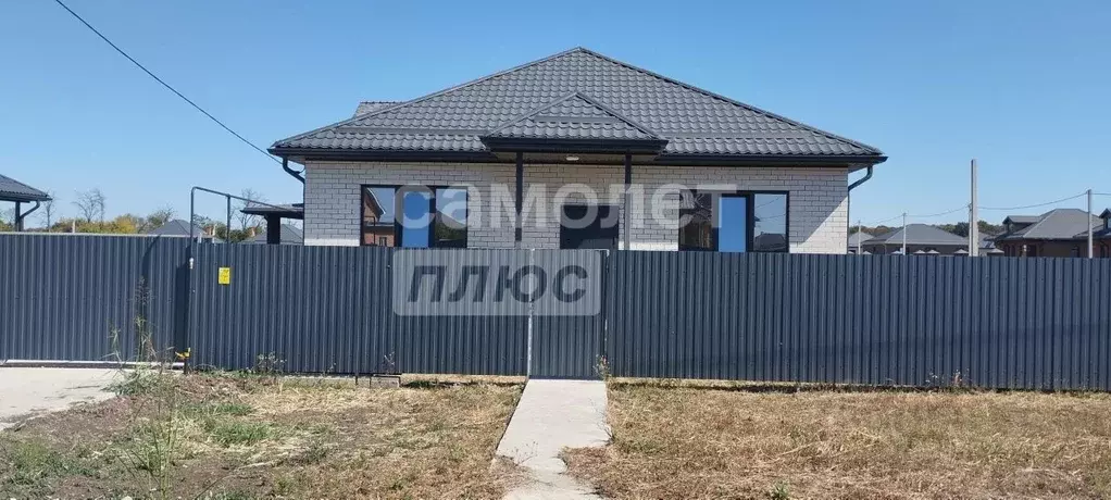 Дом в Краснодарский край, Динская ст-ца ул. Янковского (107 м) - Фото 1