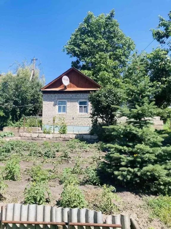 Дом в Саратовская область, с. Березина Речка ул. Садовая (30 м) - Фото 1