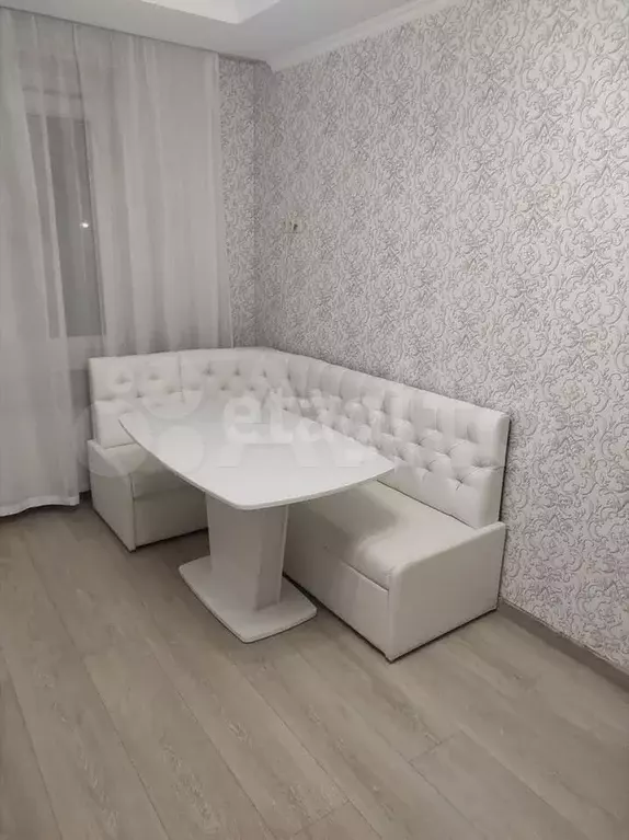 2-к. квартира, 56 м, 6/8 эт. - Фото 1