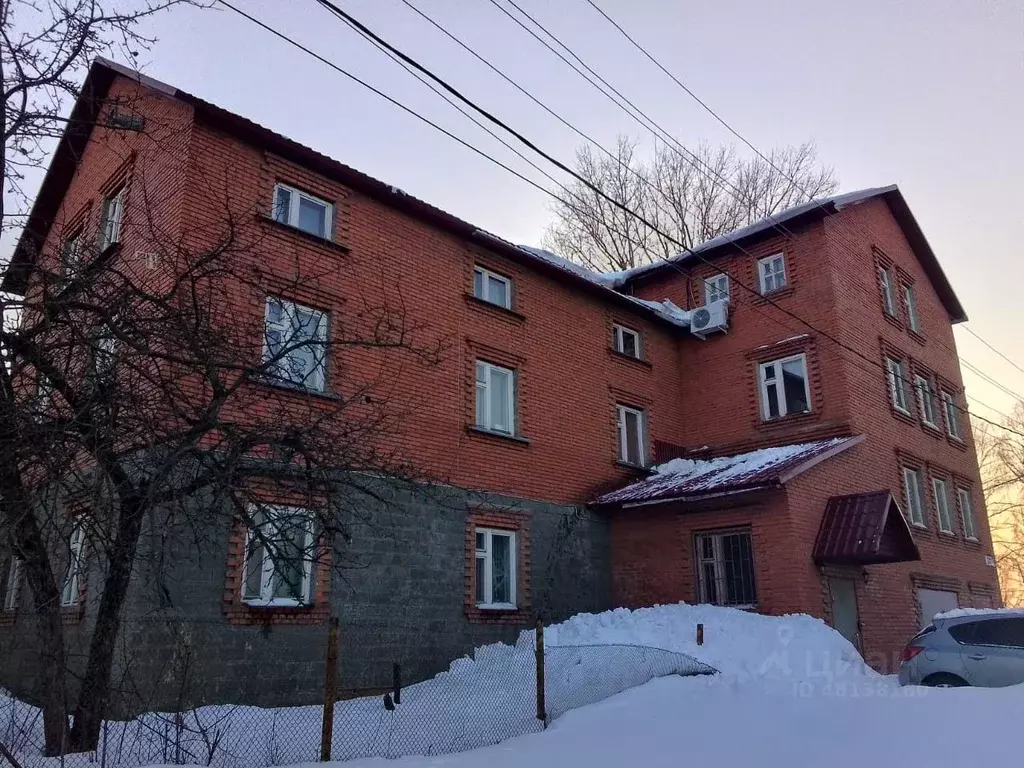 Дом в Чувашия, Чебоксары ул. Адмирала Ушакова (585 м) - Фото 0