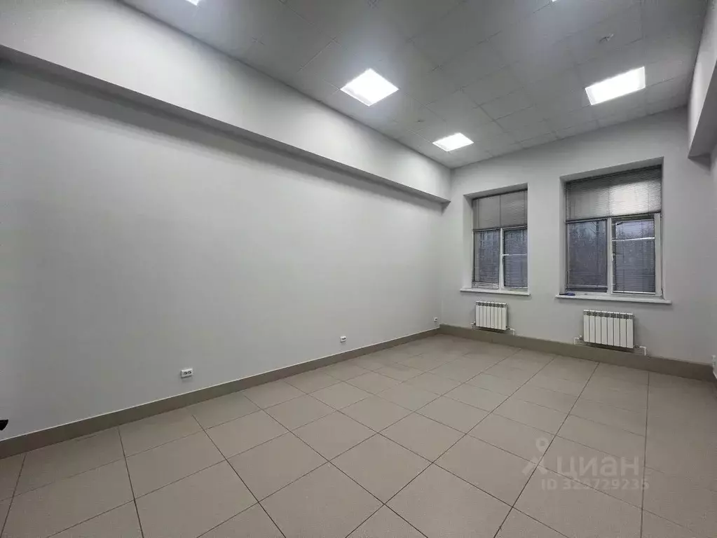 Офис в Татарстан, Казань ул. Мазита Гафури, 50к5 (35 м) - Фото 2