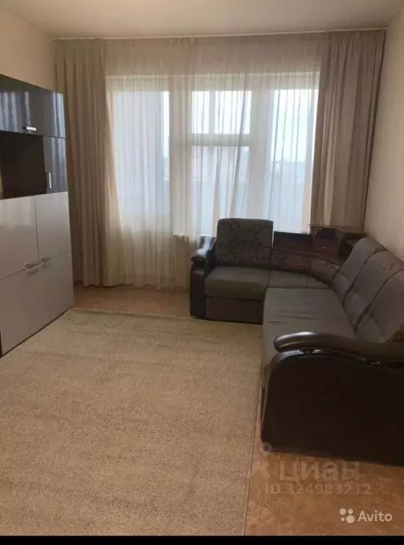 2-к кв. Белгородская область, Старый Оскол Степной мкр, 8 (64.0 м) - Фото 1