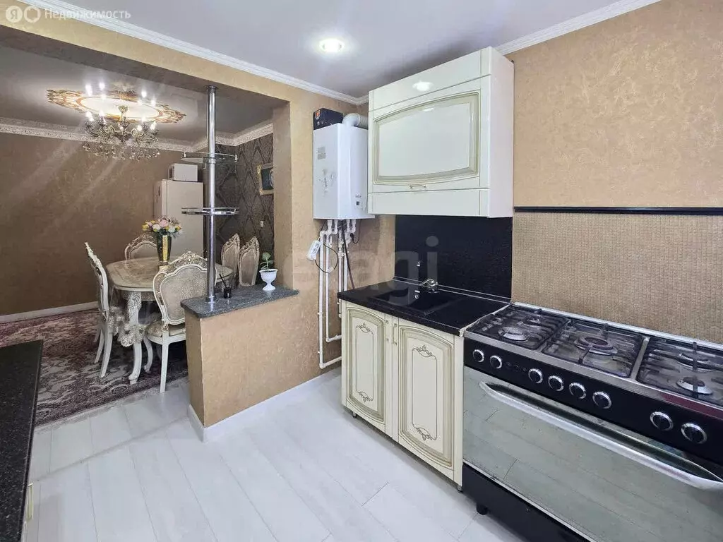 3-комнатная квартира: Тырныауз, улица Мусукаева, 14 (69.1 м) - Фото 1