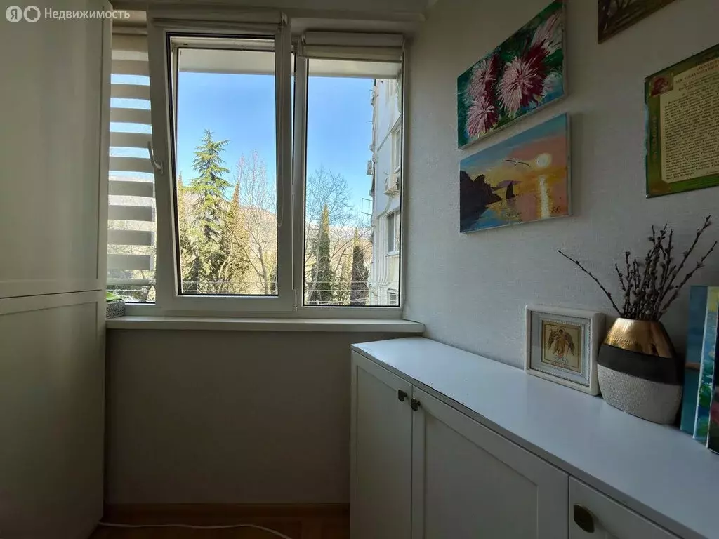 2-комнатная квартира: Ялта, улица Блюхера, 52 (50.1 м) - Фото 1