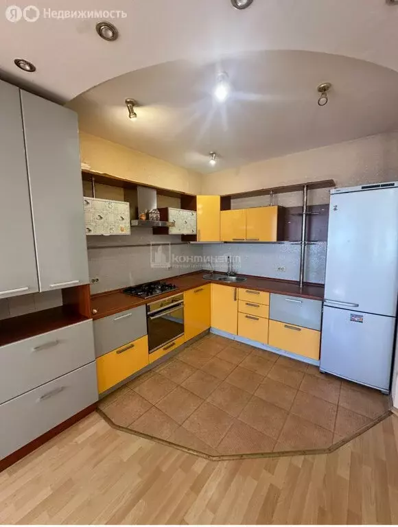 2-комнатная квартира: Владимир, улица Нижняя Дуброва, 32А (72 м) - Фото 1