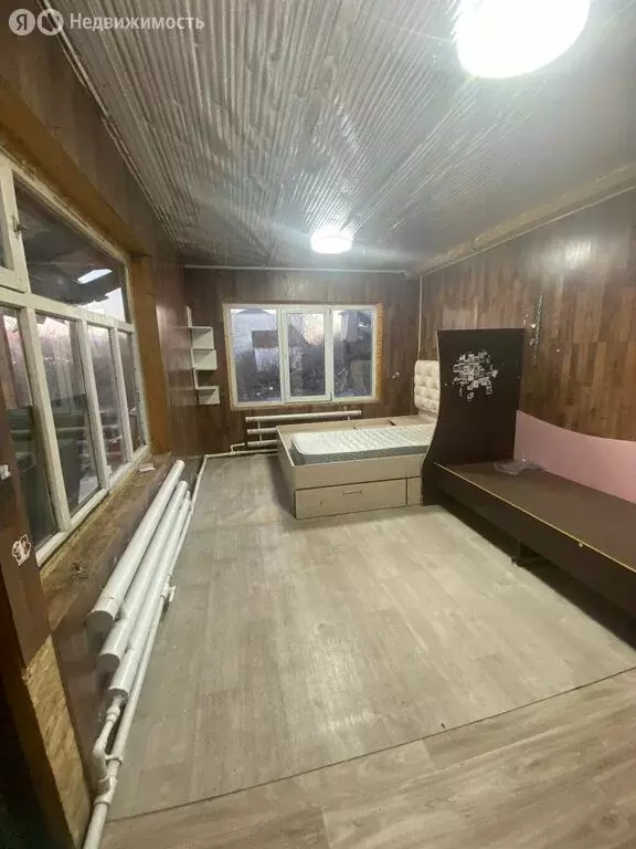 Дом в Майминский район, посёлок Карлушка, улица Валентины Полетаевой ... - Фото 1