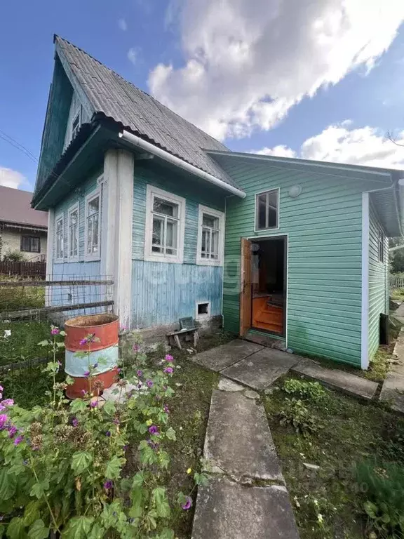 Дом в Архангельская область, Котлас ул. Гончарова, 128фл1 (50 м) - Фото 1