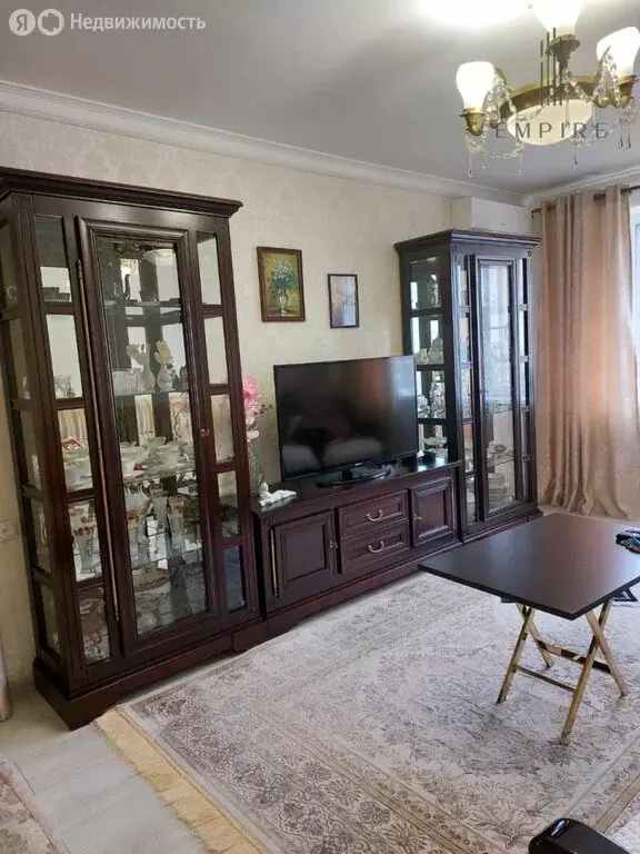 3-комнатная квартира: Грозный, улица М. Н. Нурбагандова, 16 (70 м) - Фото 1