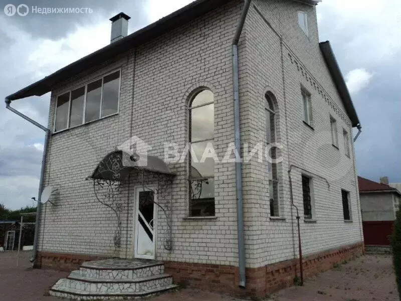 Дом в Шебекино, улица Цветаевой, 12 (189.7 м) - Фото 1