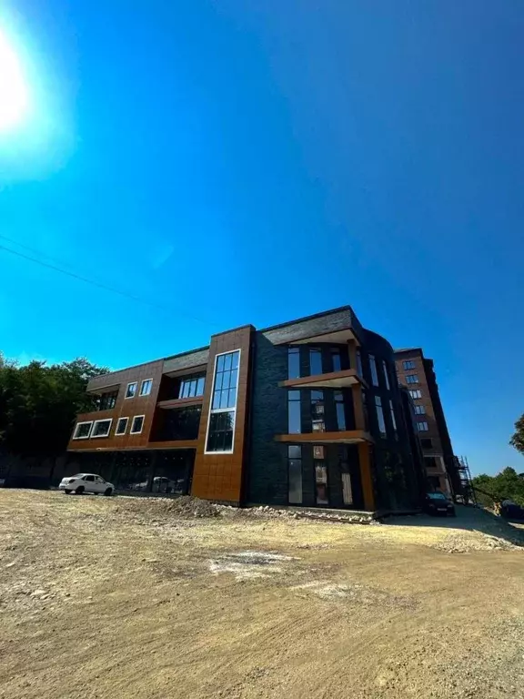 2-к кв. Северная Осетия, Владикавказ Кырджалийская ул., 16А (80.0 м) - Фото 1