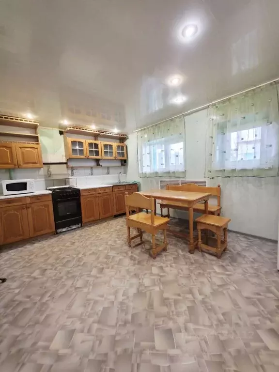 Дом в Астраханская область, Астрахань ул. Любы Шевцовой, 57 (82 м) - Фото 2