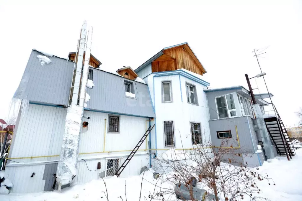 Дом в Саха (Якутия), с. Пригородный ул. Заречная (400 м) - Фото 1