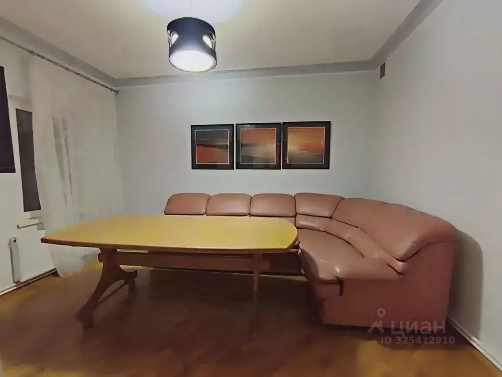 Дом в Крым, Симферополь ул. Острякова (150 м) - Фото 2