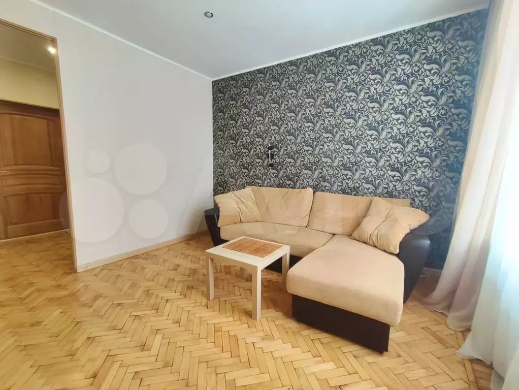 Комната 20 м в 7-к., 2/5 эт. - Фото 1