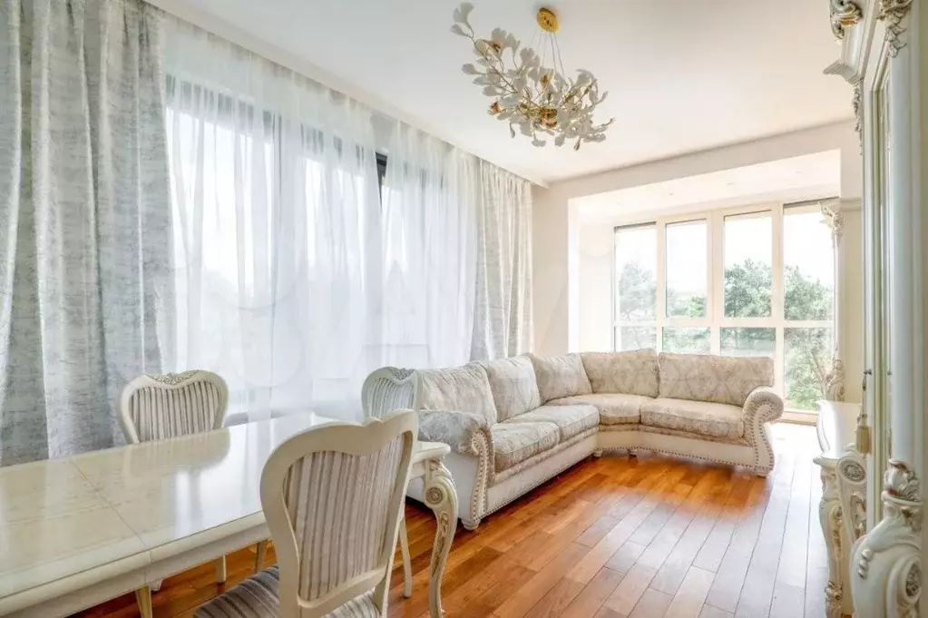 3-к. квартира, 100 м, 4/22 эт. - Фото 0