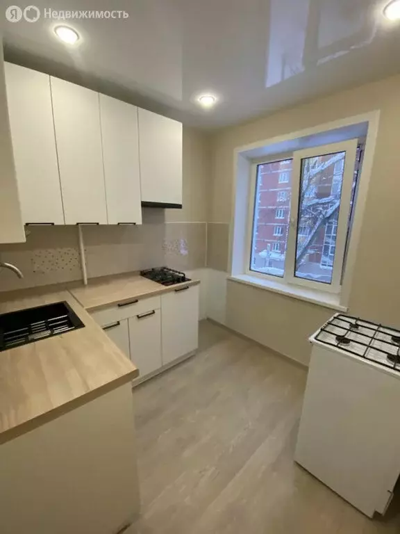 1-комнатная квартира: Сыктывкар, улица Юхнина, 8 (33.1 м) - Фото 2