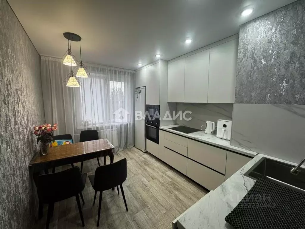 3-к кв. Белгородская область, Старый Оскол Олимпийский мкр, 20А (64.0 ... - Фото 1