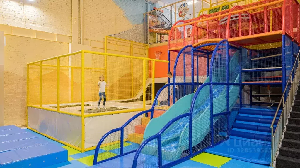 Помещение свободного назначения в Челябинская область, Чебаркульский ... - Фото 1