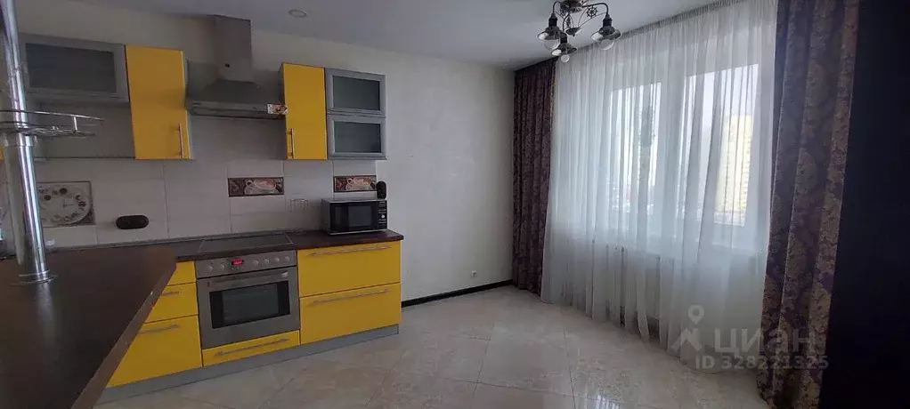 3-к кв. Челябинская область, Челябинск ул. Чичерина, 32А (89.5 м) - Фото 2