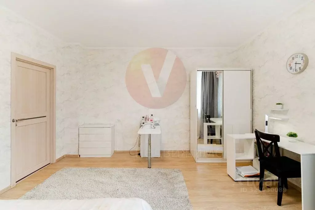 3-к кв. Омская область, Омск ул. Масленникова, 203/1 (106.0 м) - Фото 1