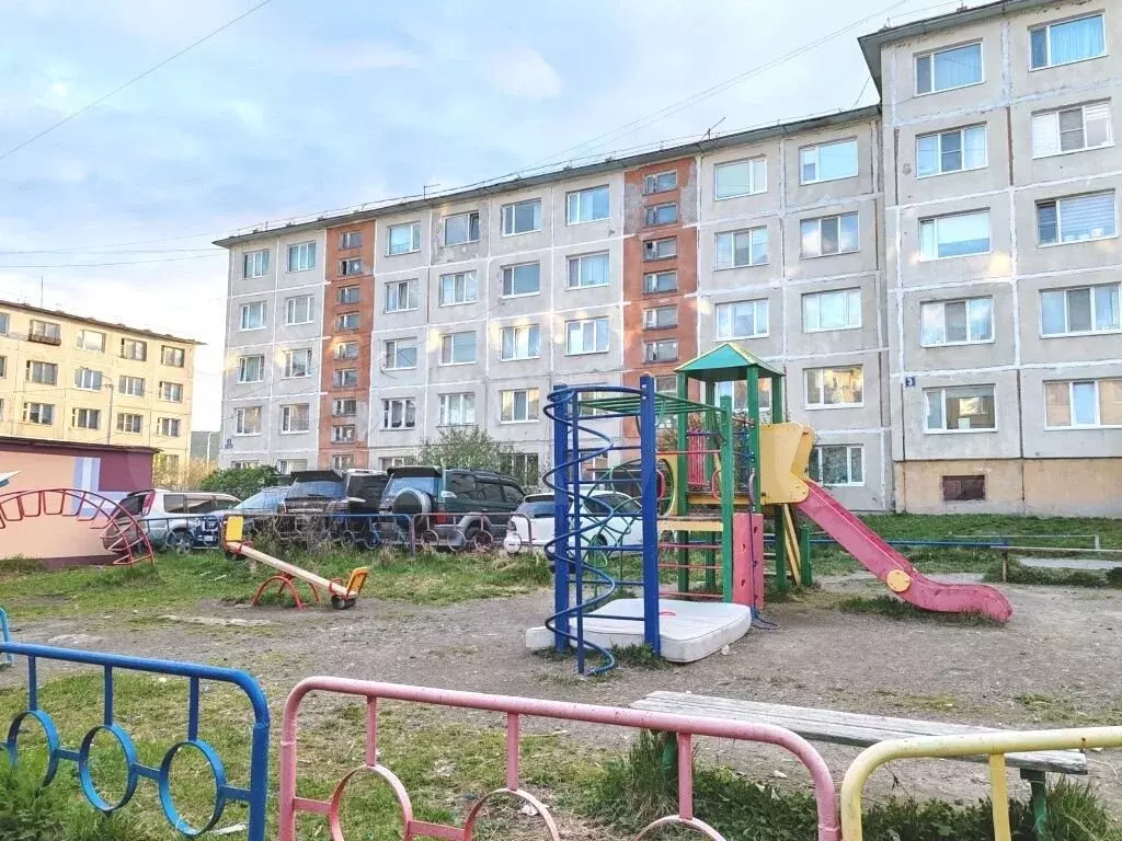 Комната 52 м в 3-к., 1/5 эт. - Фото 0
