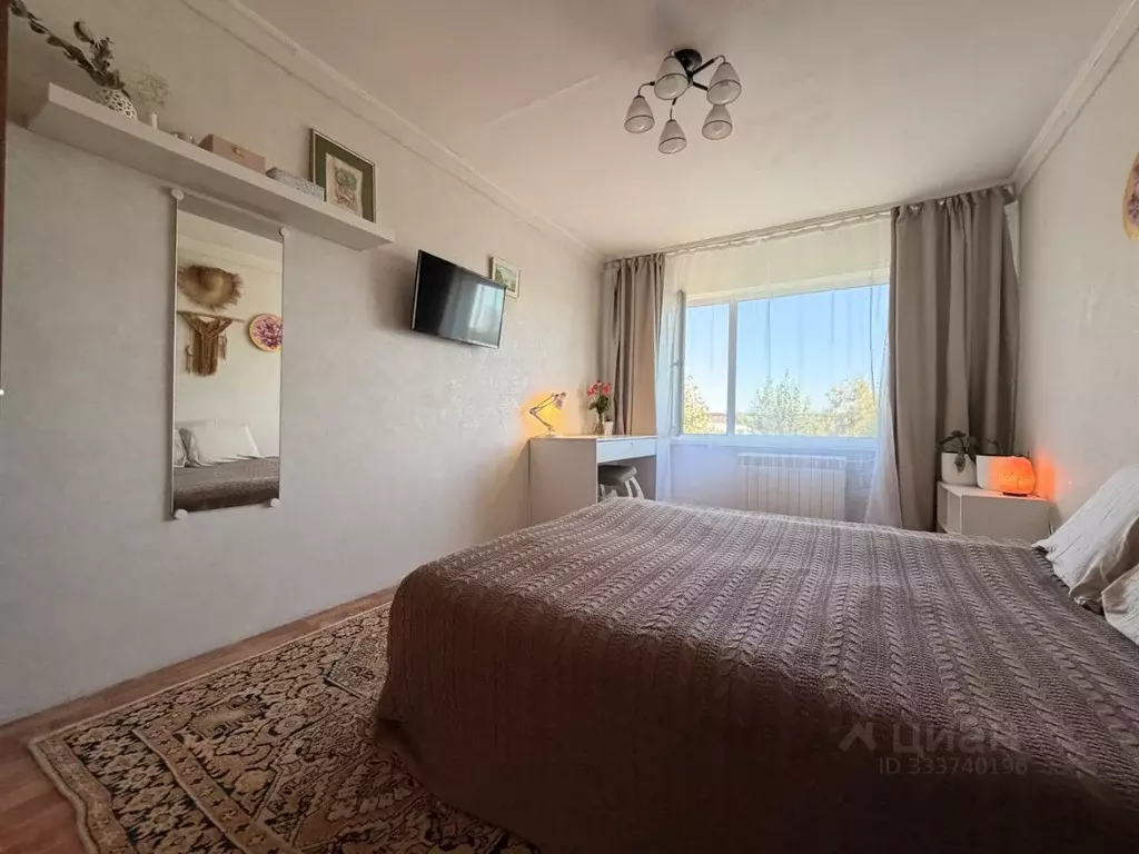 4-к кв. Алтайский край, Барнаул ул. Георгия Исакова, 244 (68.0 м) - Фото 1
