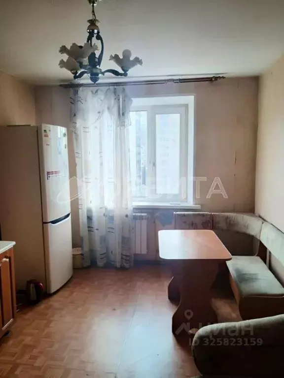 2-к кв. Тюменская область, Тюмень 6-й мкр, ул. Валерии Гнаровской, 6 ... - Фото 2