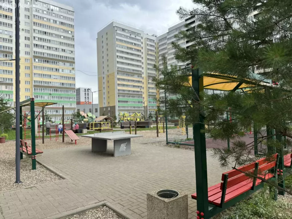 3-комнатная квартира: Киров, улица Потребкооперации, 44 (71 м) - Фото 1