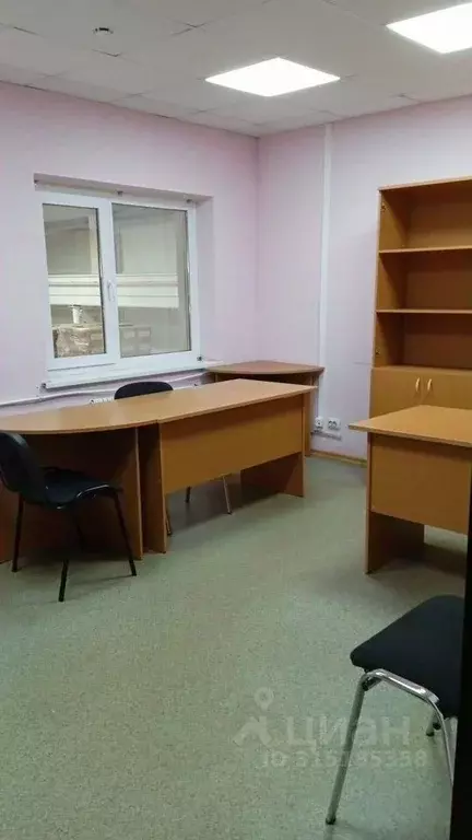 Офис в Ханты-Мансийский АО, Нефтеюганск ул. Мира, 11к3 (14 м) - Фото 1