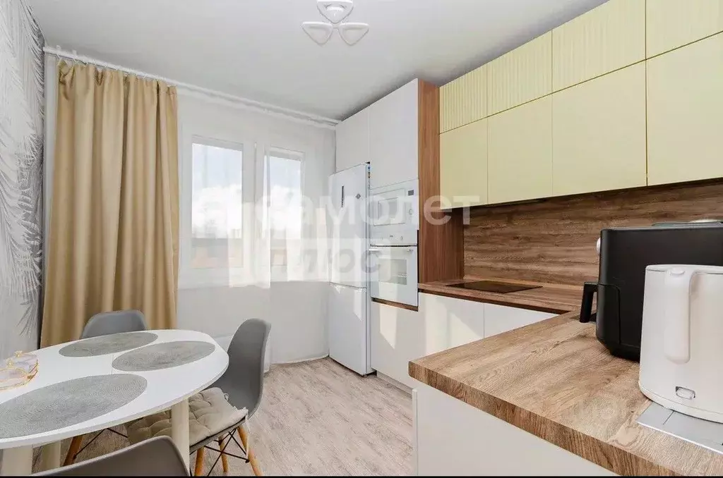 2-к кв. Челябинская область, Челябинск просп. Краснопольский, 12 (50.0 ... - Фото 1