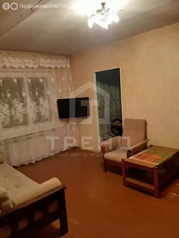 2-комнатная квартира: Ломоносов, улица Сафронова, 8 (41.7 м) - Фото 1