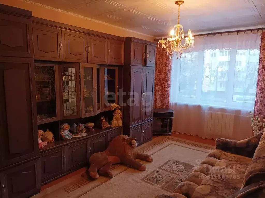 2-к кв. Ленинградская область, Кириши ул. Нефтехимиков, 6 (52.7 м) - Фото 1