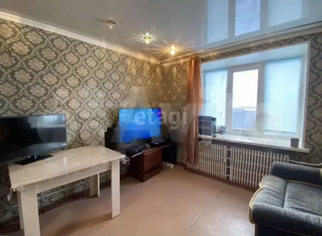 Комната 32 м в 2-к., 8/9 эт. - Фото 1