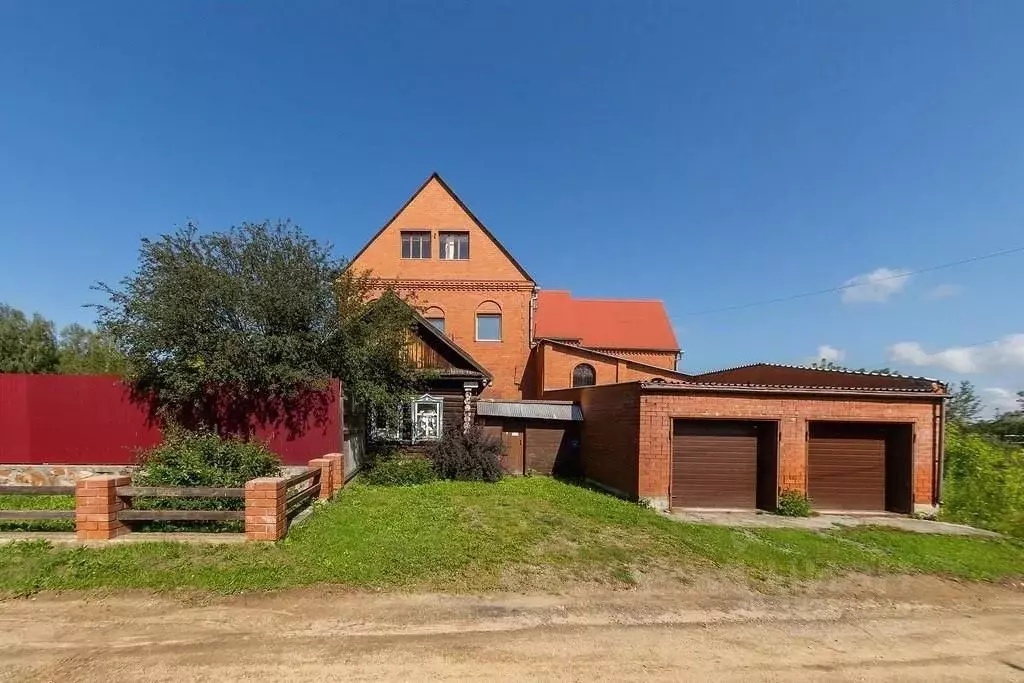 Дом в Свердловская область, Березовский муниципальный округ, пос. ... - Фото 1