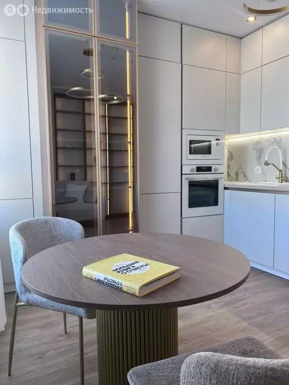 1-комнатная квартира: Калининград, улица Генерала Челнокова, 27 (51 м) - Фото 1