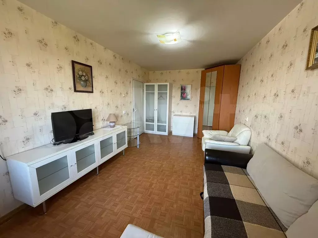 1-к. квартира, 38 м, 9/10 эт. - Фото 0